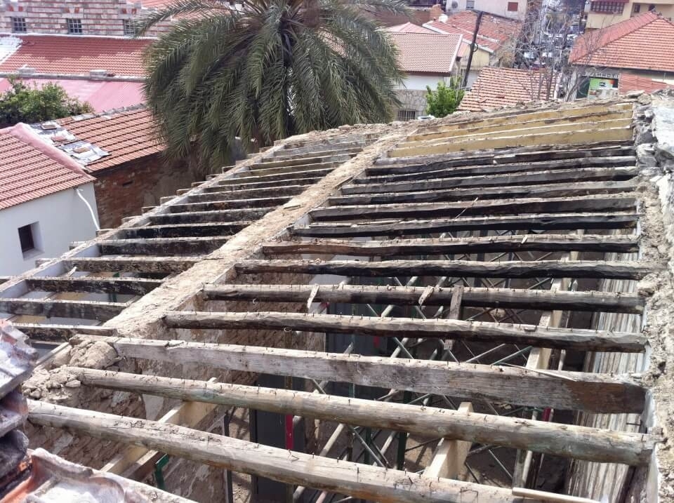 Construction roof March 2011